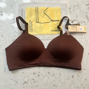 NWT Truekind Wireless Shaping Bra in Chocolate
